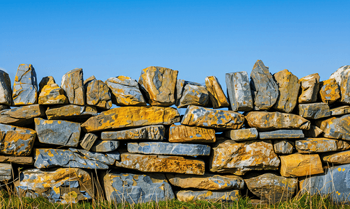 奥特曼乐高摄影照片_奥克尼群岛斯特罗姆内斯的干堆石墙