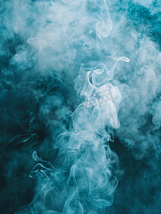 国潮蒸汽效果摄影照片_自然光下的烟雾空气中弥漫着烟草烟雾太空中的蒸汽团