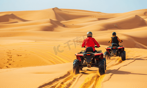 埃及夜晚摄影照片_沙漠四轮摩托车探险之旅