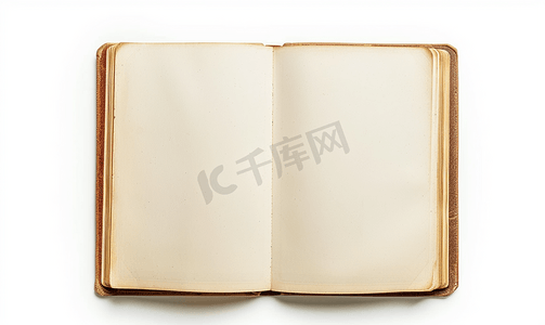 重阳节封面摄影照片_带有剪裁路径的白色背景上隔离的空白笔记本封面