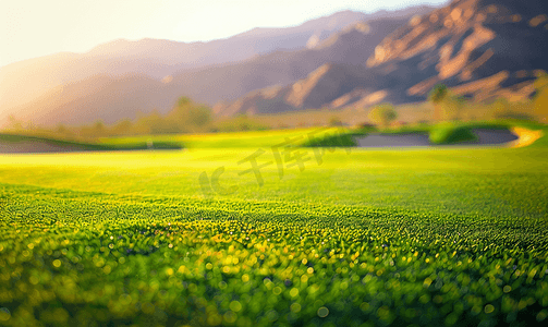 课程兑换摄影照片_沙漠高尔夫球场绿色