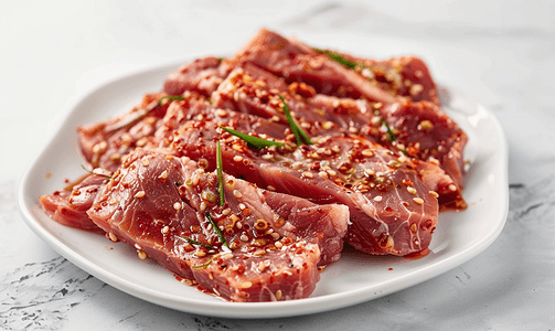 韩国腌制猪肉或用韩国辣酱腌制的新鲜猪肉