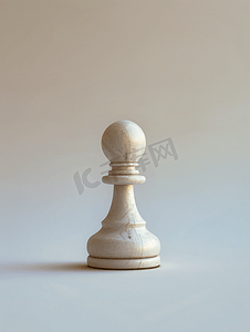 剧本故事摄影照片_一个关于一颗白棋棋子的英雄故事发生在