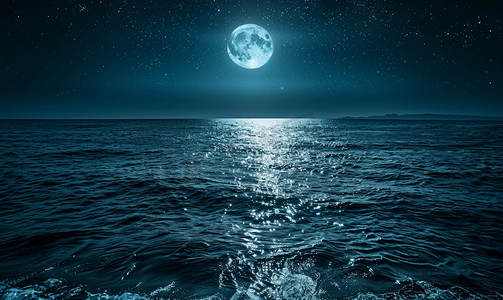 月球山脉摄影照片_令人惊叹的海景夜景