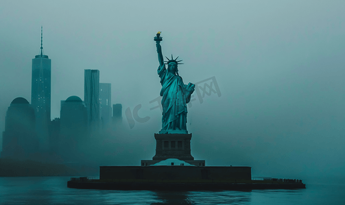 自由女神像美国著名地标背景有复制空间