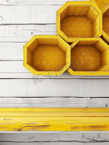 平面抽象摄影照片_白色油漆木板墙上的黄色蜂窝图案木架