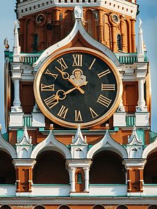 莫斯科斯帕斯卡亚塔上的时钟图片