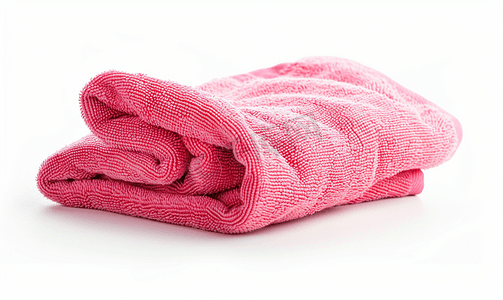 粉红色沙滩巾隔离白色背景
