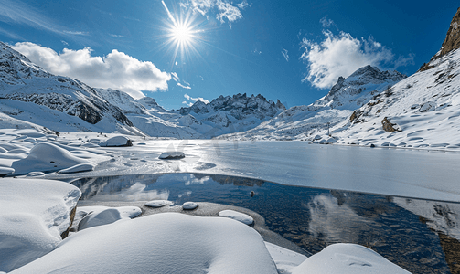 大型户外摄影照片_被白雪覆盖的山脉包围的大型冰川融化