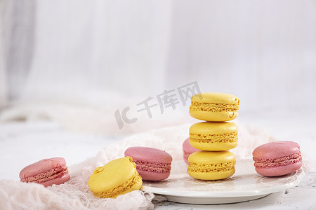 龙彩色摄影照片_美食甜品马卡龙图片