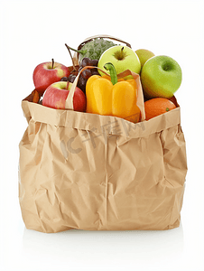白色背景纸杂货袋中的水果蔬菜和产品