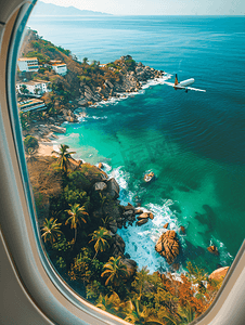 飞机降落在埃斯孔迪多港海岸从窗户可以看到墨西哥
