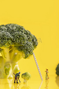 绿色健康蔬菜海报摄影照片_青花菜西兰花黄色海报