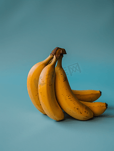 香蕉多摄影照片_新鲜的香蕉串
