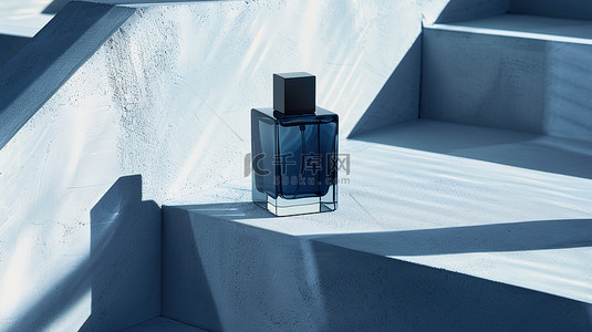 优雅的蓝色方形香水瓶素材