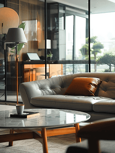 现代灰色皮革沙发咖啡厅配有格朗基棕色和玻璃墙