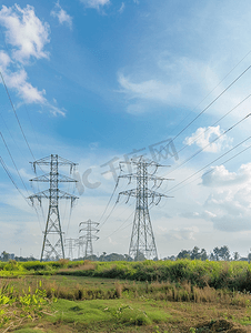 地图分布摄影照片_泰国农村高压输电塔复杂钢结构