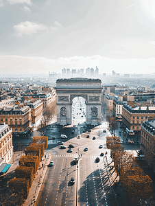 从法国巴黎凯旋门俯瞰巴黎风景