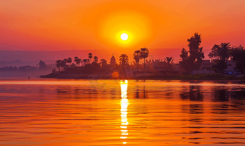 埃及尼罗河上美丽的日落