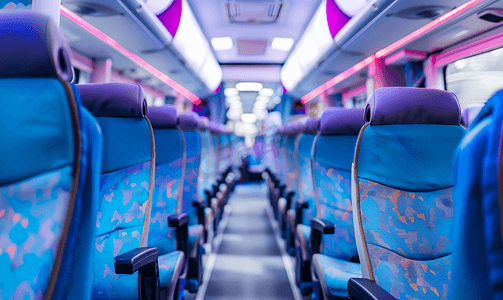 展览中拍摄的旅游巴士内排座位