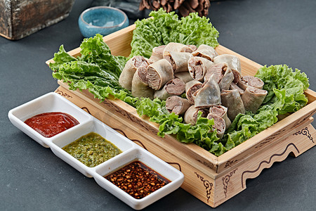 水中国摄影照片_水煮传统蒙餐羊肉肠