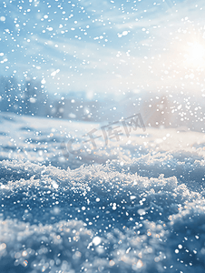 闪闪发光的雪花飘落积雪覆盖地面的风景照片