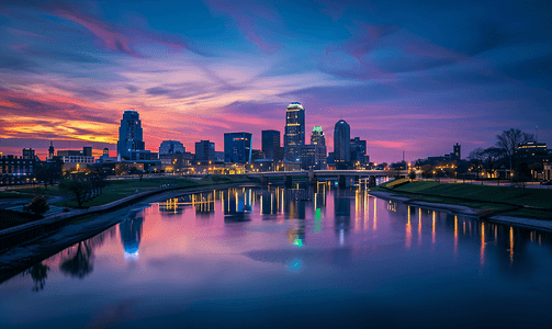 百年变局摄影照片_俄亥俄州哥伦布市中心天际线景观