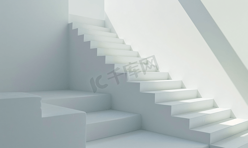 美丽而空旷的楼梯台阶