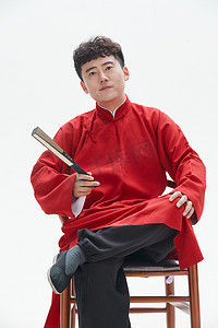 中国窗雕摄影照片_中国传统曲艺相声表演艺人形象