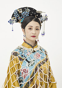 造型模特摄影照片_白色背景下的清代女性古装造型清朝古装