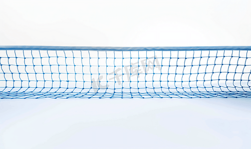 白色背景上的孤立排球网