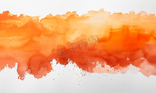 橙色水彩渐变色泄漏在白色水彩纸纹理上
