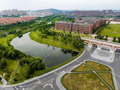 浙江省海宁浙江大学国际校区大门