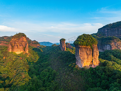 奇石摄影照片广东韶关丹霞山夕阳时分丛林美景