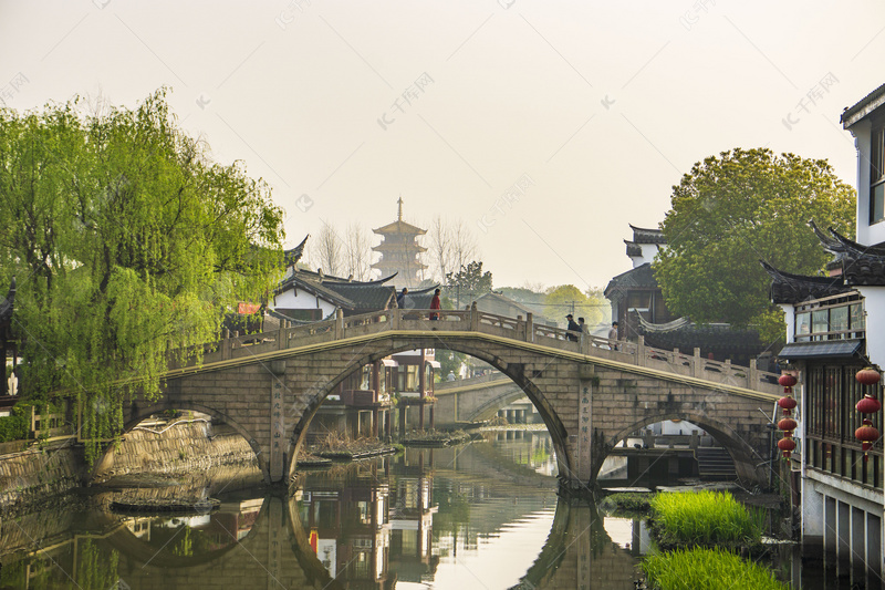 两人配乐音频素材_神秘人诡异紧张冻结时间