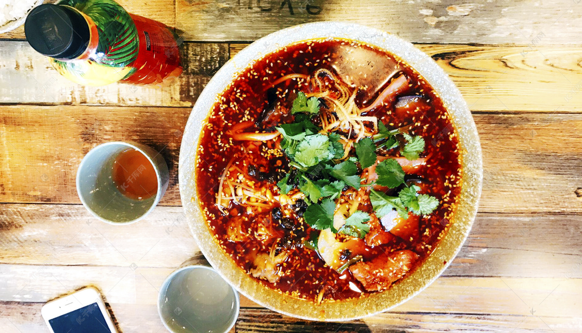 红油冒菜摄影图