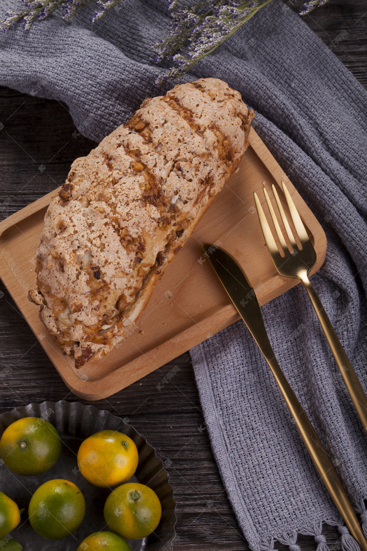 摄影图全麦面包