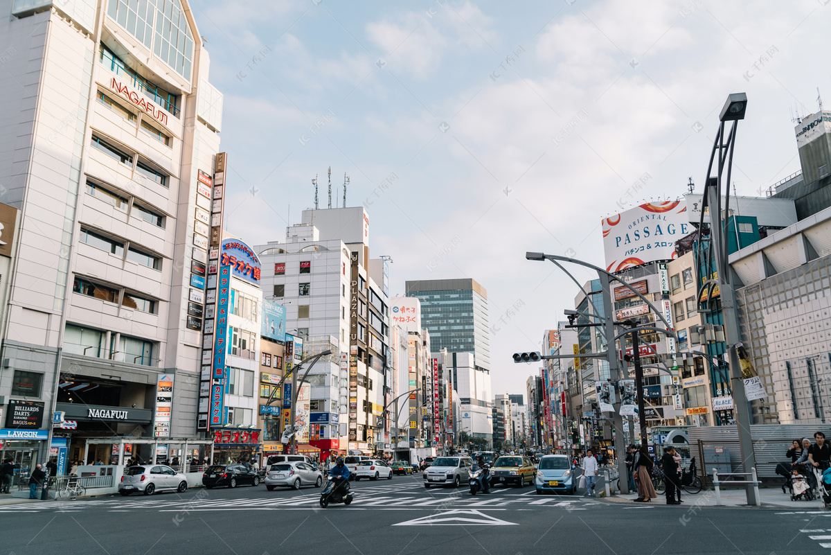 日本城市街道现代夜晚摄影图高清摄影大图-千库网