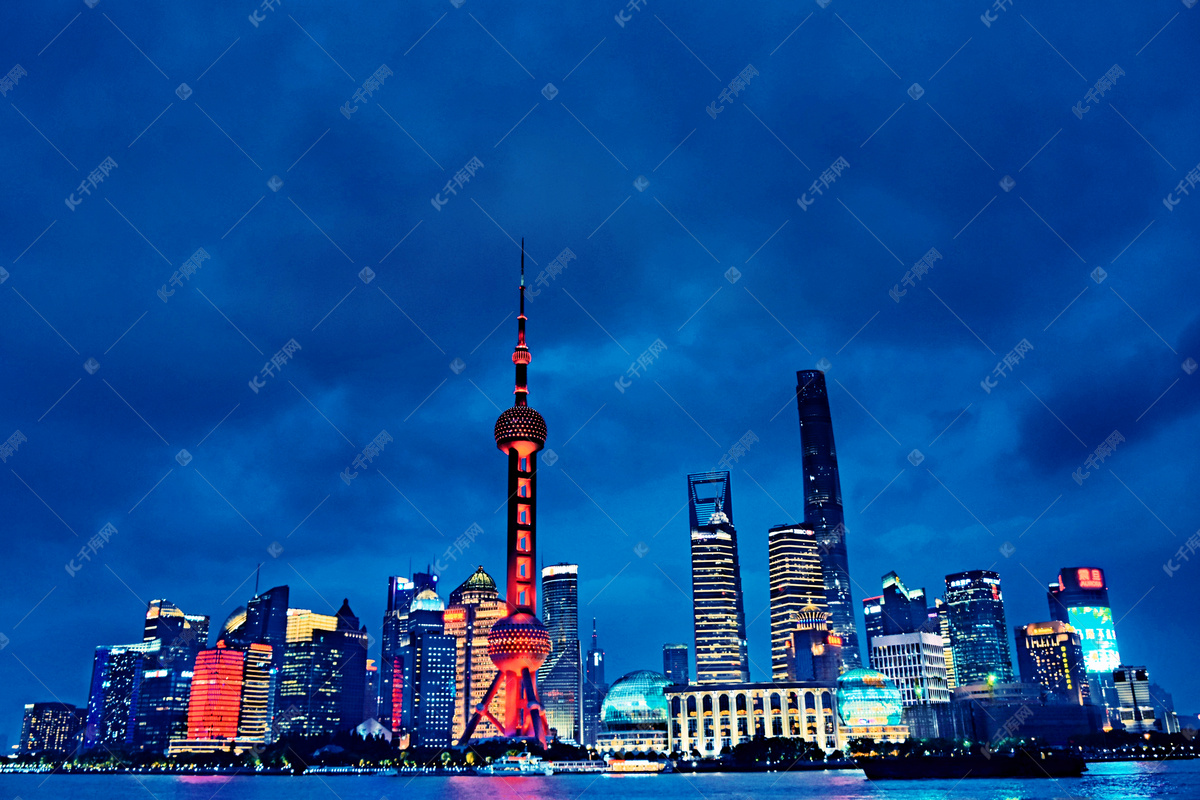 上海外滩夜景东方明珠金茂大厦摄影图