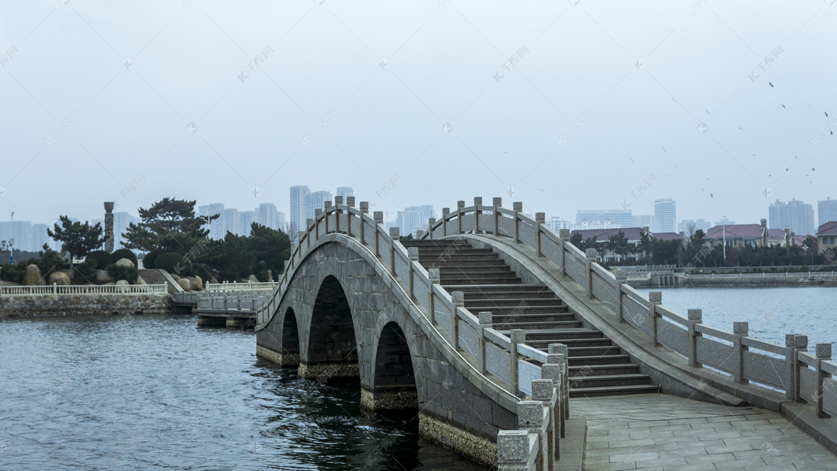 节日字体配乐音频素材_明快合成器节日配乐夏威夷