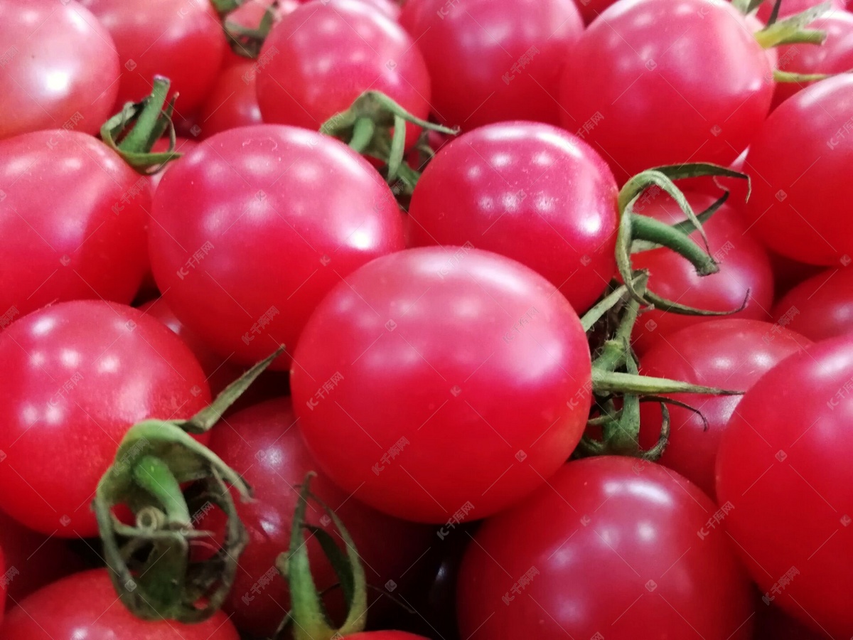 热情红色千禧背景图