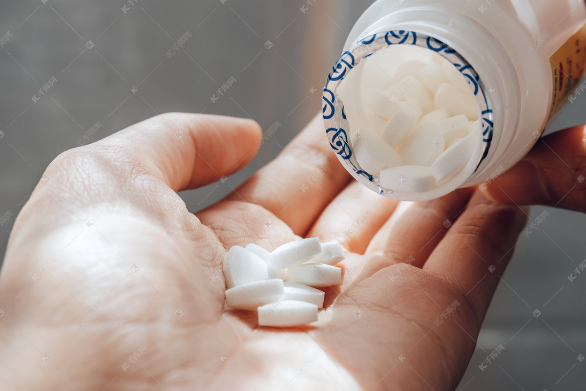 药品药片摄影图高清摄影大图-千库网