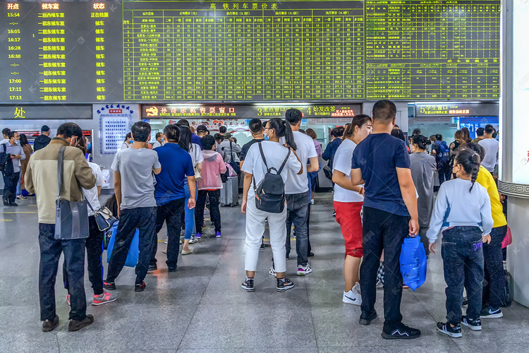 高铁站旅客购票摄影图