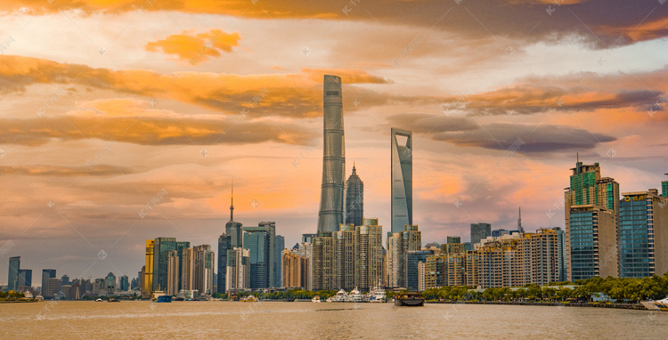 上海CBD地标城市晚霞楼群岸边摄影图高清摄影大图-千库网