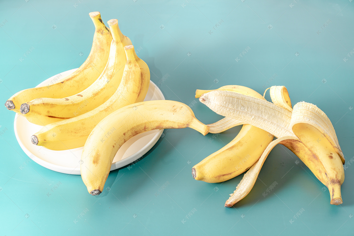 香蕉怎么摆果盘,把香蕉切成心形图片,用香蕉做最简单的拼盘(第13页)_大山谷图库