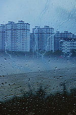 抗洪救灾暴雨提醒河南加油郑州挺住背景