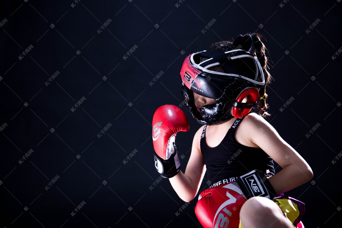 拳击少儿防身训练自由搏击摄影图配图高清摄影大图-千库网