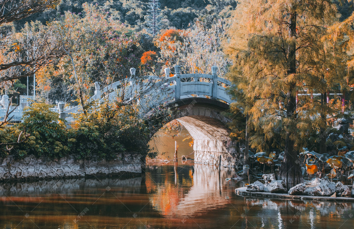 公园中午广西省柳州市都乐岩风景区自然风光景区在拍摄摄影图配图高清摄影大图-千库网