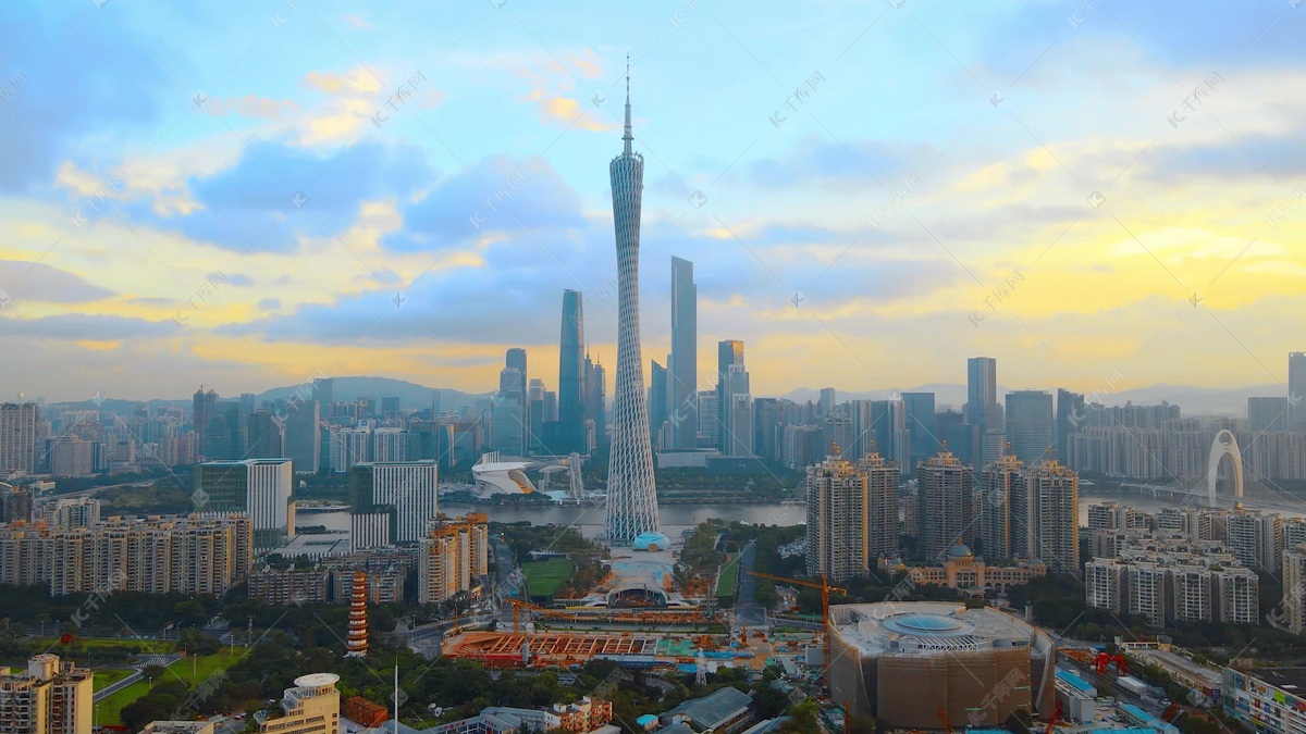 广州三件套地标建筑屹立云端高清摄影大图-千库网