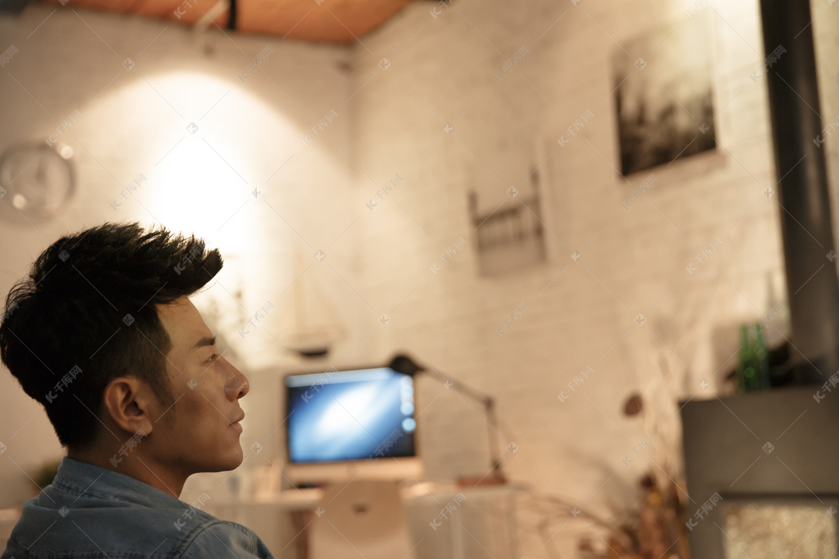 看球直播app免费提供专业解说互动弹幕畅聊精彩瞬间不错过每一场对决